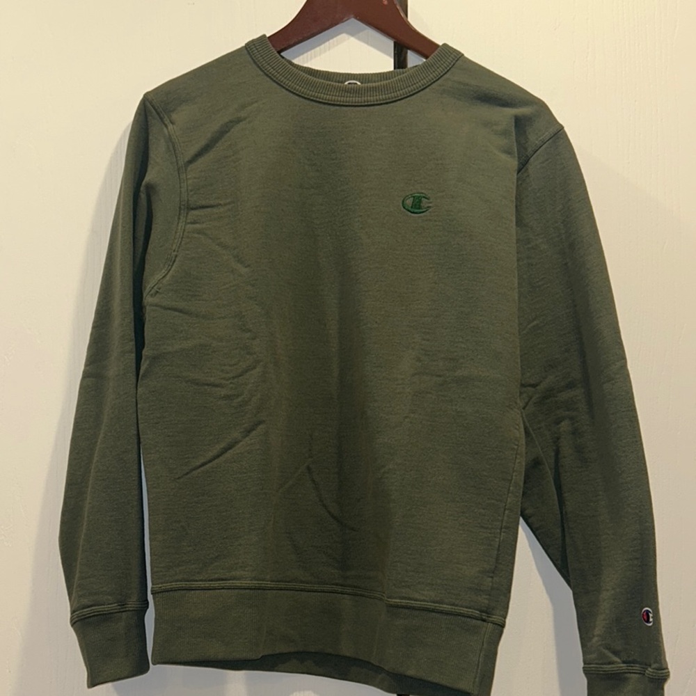 Champion Green Crewneck Sweater with Ribbed Cuffs